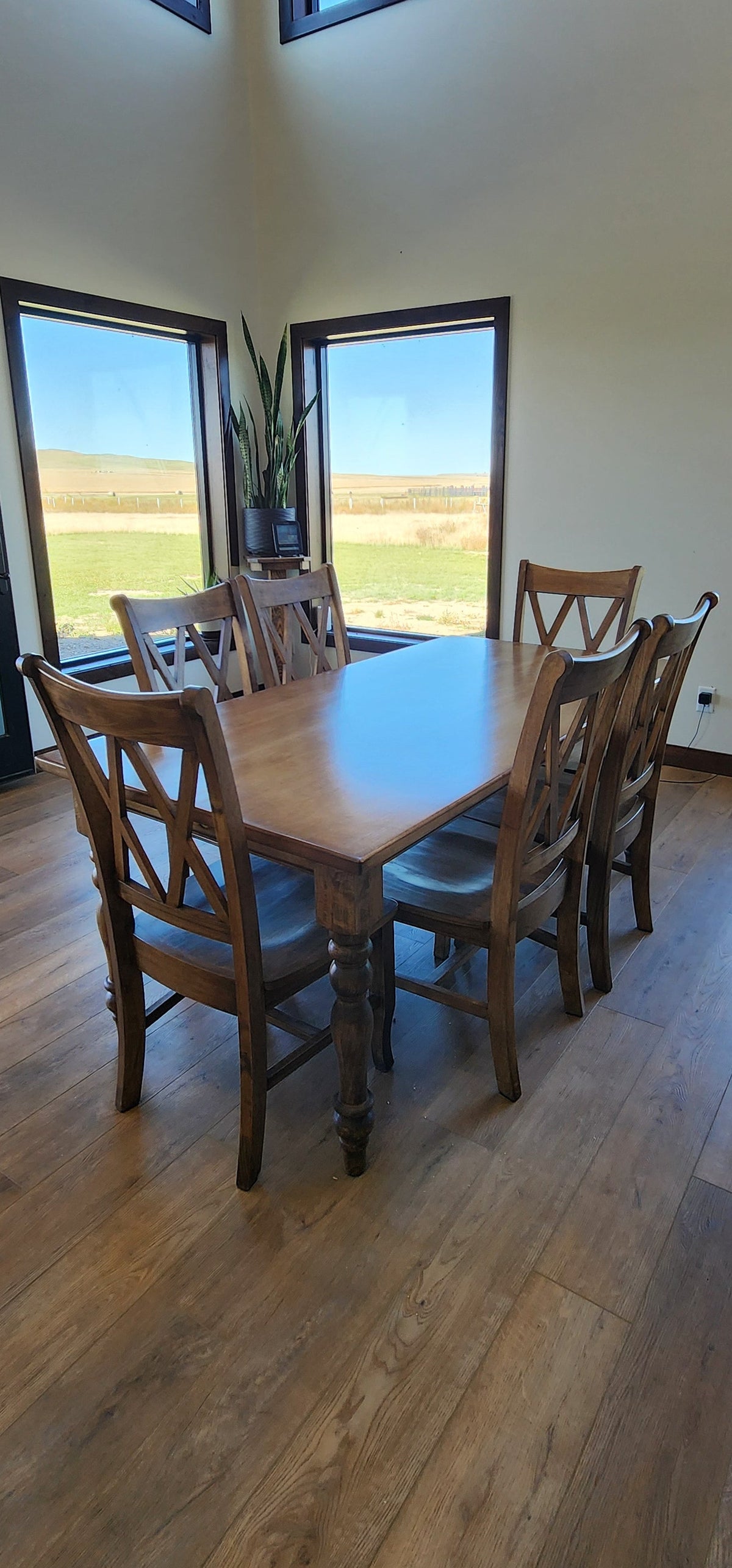 Betty Table