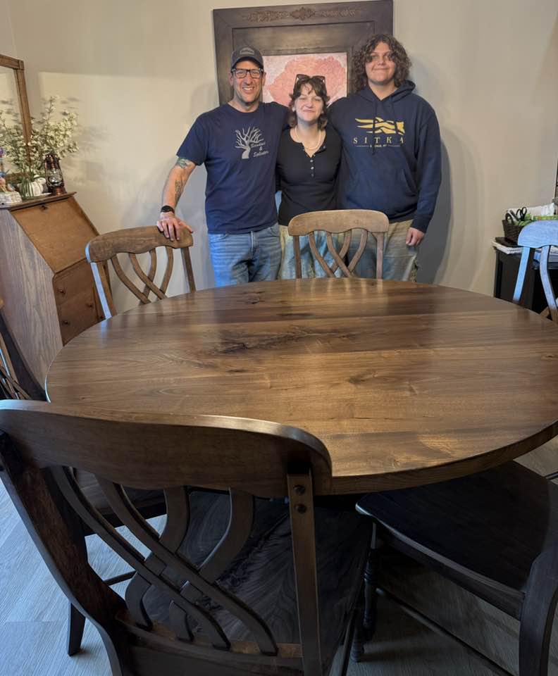 Walnut Luna Table