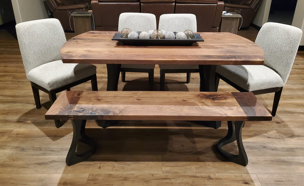 Walnut Sunny Table